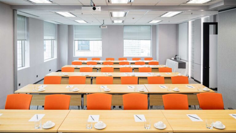 meeting-room-jakarta-space-office-indonesia-classroom-japan